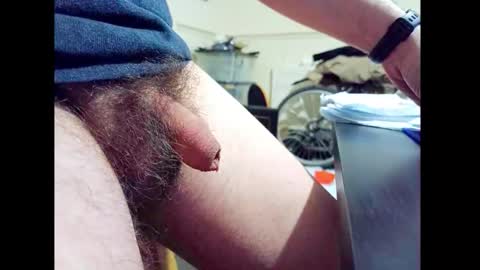 Snapshot of smallhairyuncut chatting on May 1, 11:20 pm Small Hairy Uncut online show from May 1, 11:20 pm