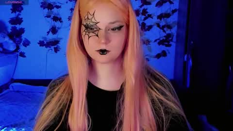 smallimpmeili online show from October 19, 6:19 pm