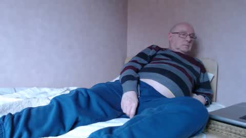 Steve online show from February 12, 12:44 pm