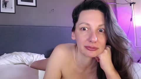 Anna no bbbbybybbabebyy just Anna. And dont call me mom please. online show from February 28, 12:31 pm