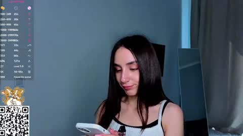 Elizabeth online show from May 14, 12:01 pm