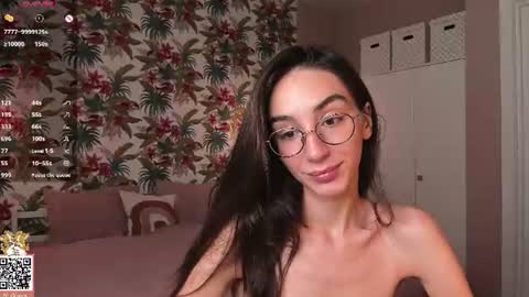 Elizabeth online show from July 27, 1:12 am