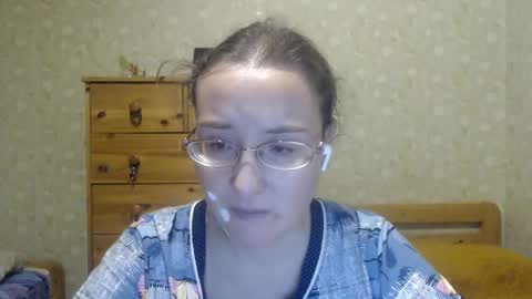 Snapshot of smart_rose chatting on January 3, 10:08 pm smart_rose online show from January 3, 10:08 pm