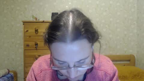 Snapshot of smart_rose chatting on January 4, 9:41 pm smart_rose online show from January 4, 9:41 pm