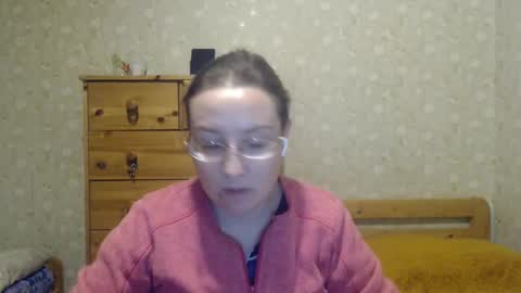 Snapshot of smart_rose chatting on January 5, 3:23 pm smart_rose online show from January 5, 3:23 pm