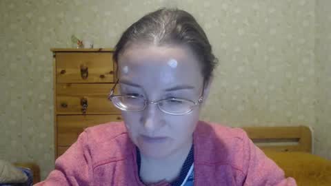 Snapshot of smart_rose chatting on January 5, 11:12 pm smart_rose online show from January 5, 11:12 pm