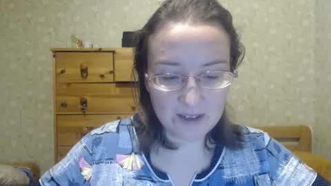 Snapshot of smart_rose chatting on January 6, 2:15 am smart_rose online show from January 6, 2:15 am