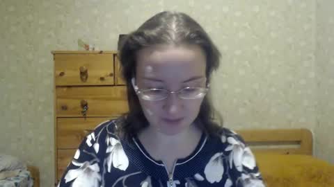 Snapshot of smart_rose chatting on January 8, 10:37 pm smart_rose online show from January 8, 10:37 pm