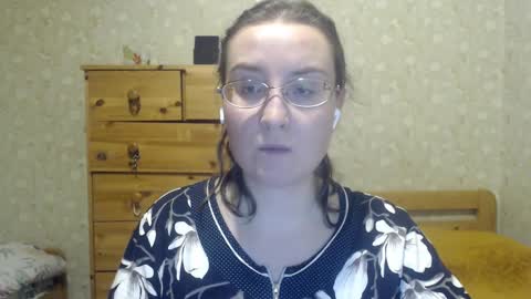 Snapshot of smart_rose chatting on January 13, 1:34 am smart_rose online show from January 13, 1:34 am