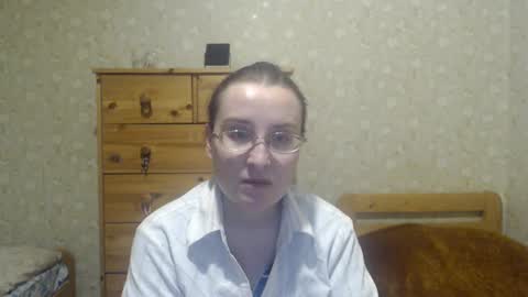 Snapshot of smart_rose chatting on February 2, 7:25 pm smart_rose online show from February 2, 7:25 pm