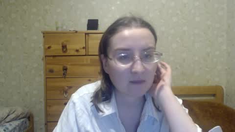 Snapshot of smart_rose chatting on February 4, 1:13 am smart_rose online show from February 4, 1:13 am