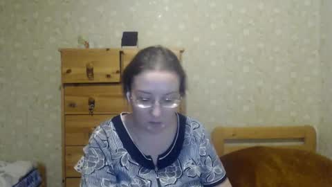 Snapshot of smart_rose chatting on February 10, 3:32 pm smart_rose online show from February 10, 3:32 pm