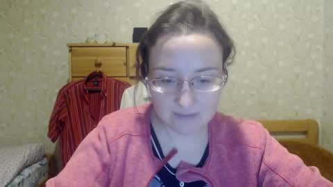 Snapshot of smart_rose chatting on March 5, 3:18 pm smart_rose online show from March 5, 3:18 pm