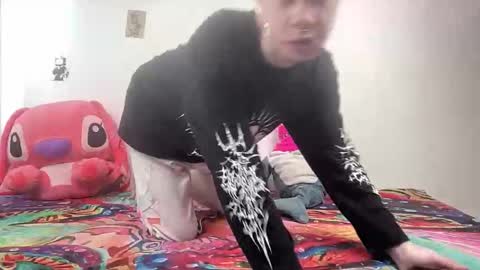 Snapshot of smcompany02 chatting on March 23, 5:22 am CactusGnom online show from March 23, 5:22 am