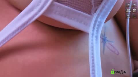 smile__1 online show from November 20, 6:18 pm