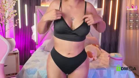 smile__1 online show from June 3, 7:41 pm