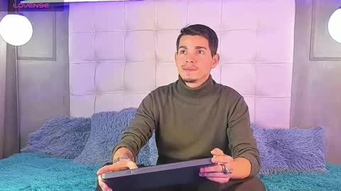 Snapshot of smile_kai_16 chatting on December 3, 3:03 am KAI online show from December 3, 3:03 am