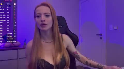 Emily Burns online show from July 3, 1:06 pm