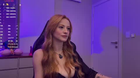 Emily Burns online show from July 28, 3:21 pm