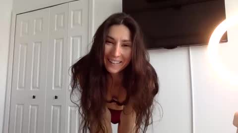 Colombiandime online show from March 8, 6:05 pm