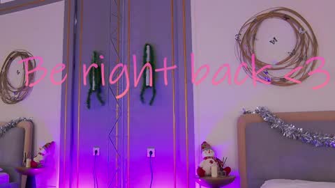 Mia online show from January 10, 8:18 am