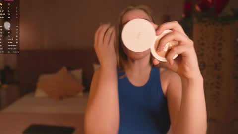 Mia online show from February 26, 5:17 am