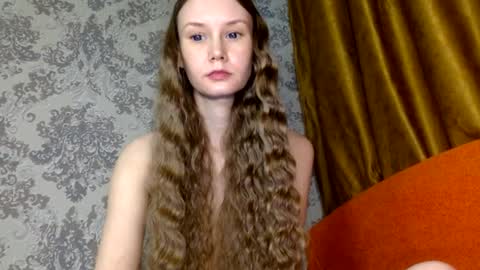 Snapshot of smileyyg chatting on December 16, 11:15 am Noname online show from December 16, 11:15 am