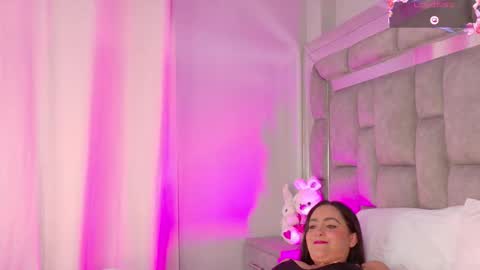      online show from October 17, 6:43 pm