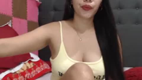 smilingbutt online show from June 26, 1:15 pm