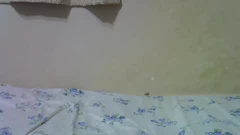 Snapshot of smilzzz chatting on March 16, 8:02 pm smilzzz online show from March 16, 8:02 pm