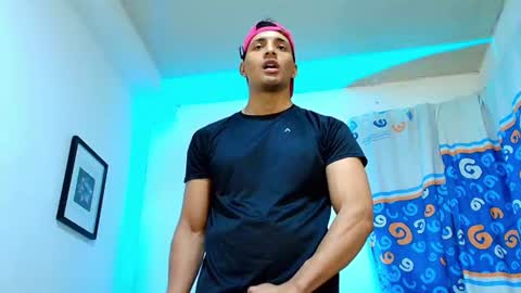 Snapshot of smith_fitness chatting on June 9, 2:28 pm Smith Fitness online show from June 9, 2:28 pm
