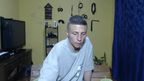 smith_lechosoxxx online show from September 19, 6:04 am