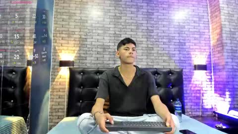 Snapshot of smith_luxe chatting on May 25, 7:09 pm Smith online show from May 25, 7:09 pm