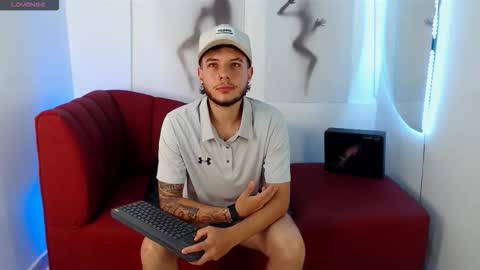 Snapshot of smith_luxes777 chatting on March 11, 12:38 am 777 online show from March 11, 12:38 am