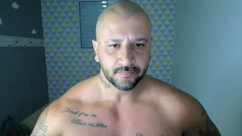 Snapshot of smithduke chatting on April 3, 2:53 am smithduke online show from April 3, 2:53 am