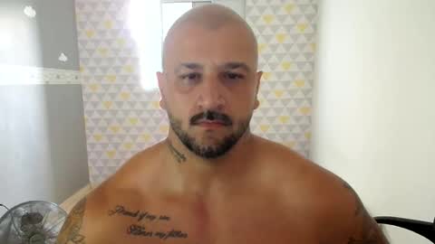 Snapshot of smithduke chatting on April 7, 3:34 pm smithduke online show from April 7, 3:34 pm