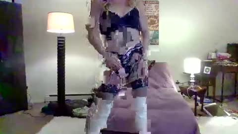 Snapshot of smitheight chatting on February 14, 2:39 am smitheight online show from February 14, 2:39 am