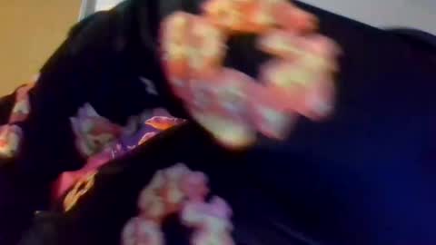 smoke online show from December 4, 1:20 pm