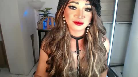 Snapshot of smokeprincess chatting on January 28, 8:47 pm Amanda online show from January 28, 8:47 pm