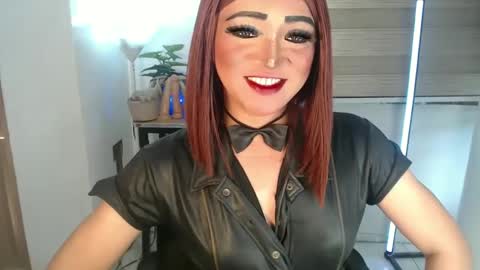 Snapshot of smokeprincess chatting on February 10, 11:45 pm Amanda online show from February 10, 11:45 pm