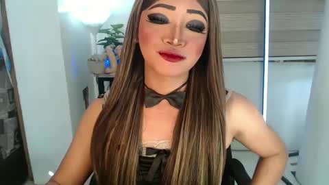 Snapshot of smokeprincess chatting on February 25, 11:55 pm Amanda online show from February 25, 11:55 pm