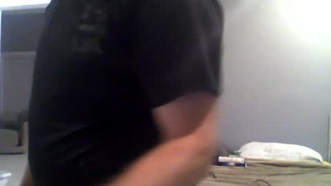 Snapshot of smokeymt420 chatting on July 21, 2:03 am smokeymt420 online show from July 21, 2:03 am