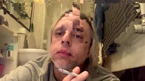 Snapshot of smokingtime chatting on December 14, 11:20 pm Smokingtime online show from December 14, 11:20 pm