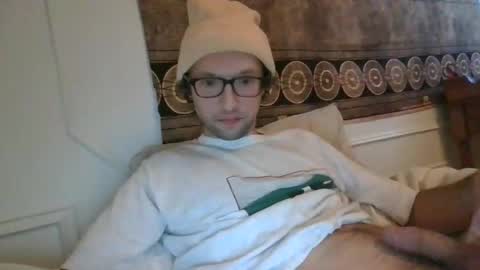 Snapshot of smoothcanuck69 chatting on February 2, 12:57 pm Smoothcock online show from February 2, 12:57 pm