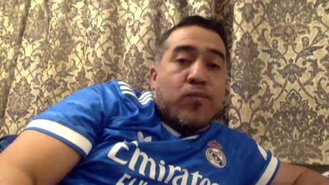 Snapshot of smoothstrik3r chatting on February 25, 2:05 pm smoothstrik3r online show from February 25, 2:05 pm