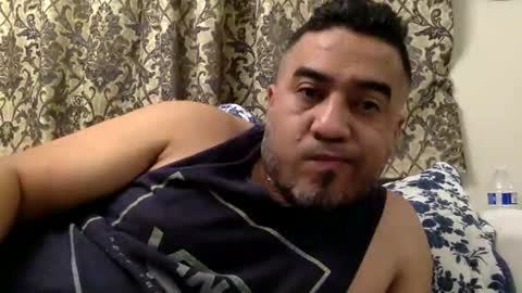 Snapshot of smoothstrik3r chatting on March 18, 12:30 pm smoothstrik3r online show from March 18, 12:30 pm