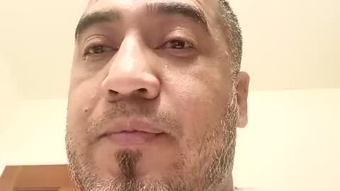 Snapshot of smoothstrik3r chatting on March 23, 7:01 am smoothstrik3r online show from March 23, 7:01 am