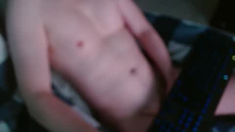 Snapshot of smoothuncut888 chatting on November 17, 7:41 pm smoothuncut888 online show from November 17, 7:41 pm