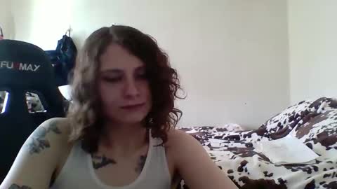 Snapshot of smoothvodka chatting on April 6, 5:58 pm Bambi--Vodka online show from April 6, 5:58 pm