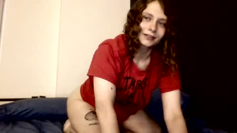 Snapshot of smoothvodka chatting on July 24, 11:47 pm Bambi--Vodka online show from July 24, 11:47 pm